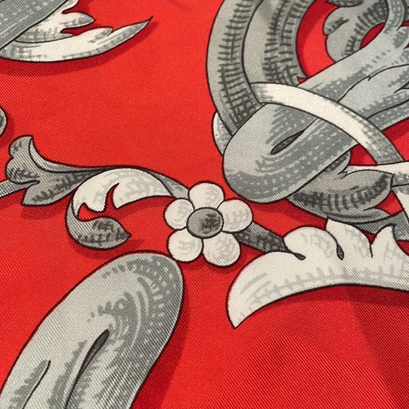 HERMES-PARIS scarf 🧣 - Picture 11 of 12